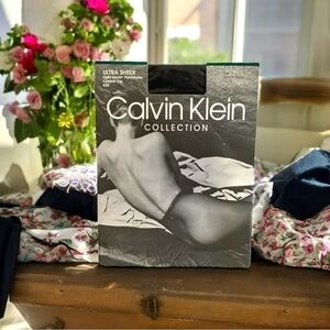 NIB Vintage Calvin Klein Sheer Light Lycra Pantyhose Black Nylons Tights Hosiery